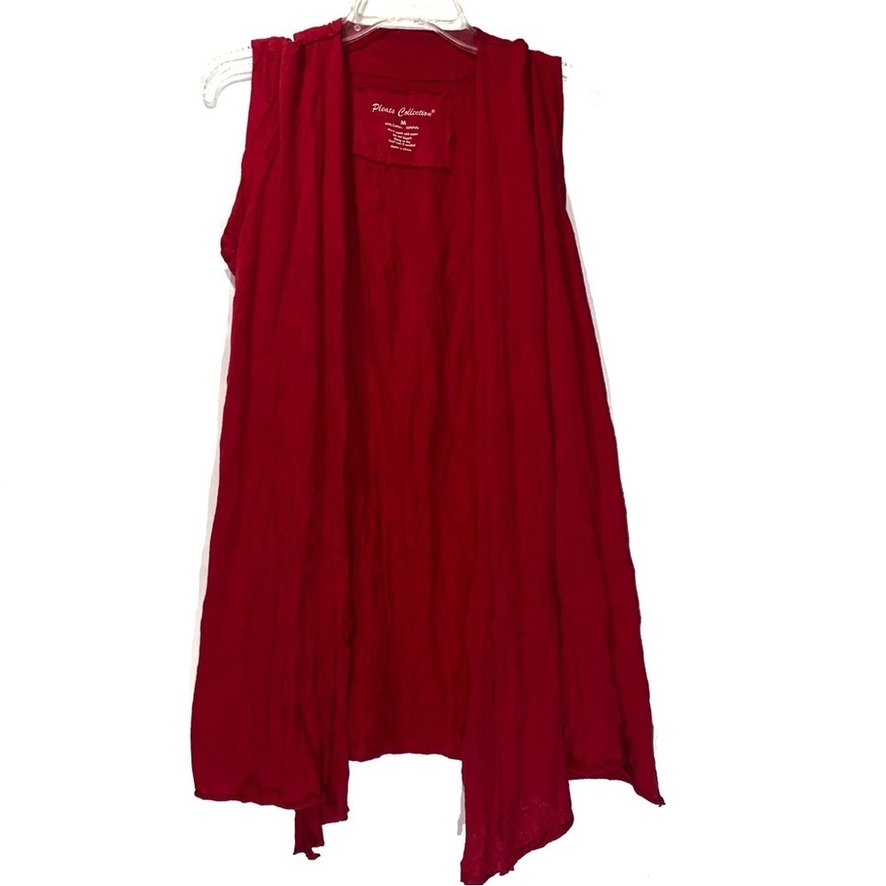 Pleats Collection Red Vest